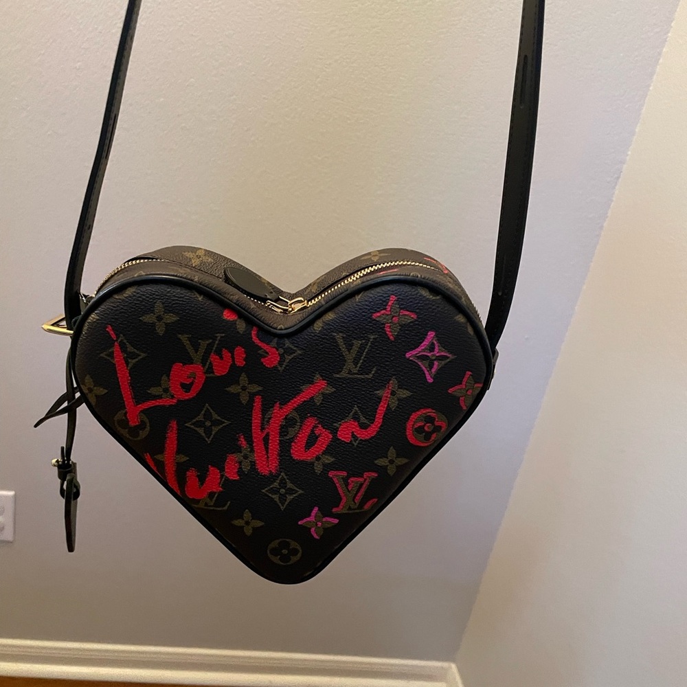 fall in love heartbox bag louis vuitton - Picture 10 of 14